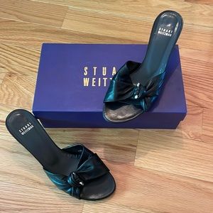 Stuart Weitzman black leather kitten heel with silver detail